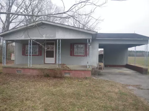 613 Slatestone Rd, Washington, NC 27889 photo 1