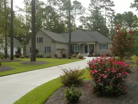 209 Perquimans Dr, Chocowinity, NC 27817 photo 1