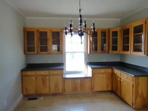602 E 5th St, Washington, NC 27889 photo 9