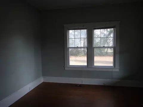 602 E 5th St, Washington, NC 27889 photo 2