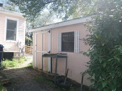 720 E Main St, Washington, NC 27889 photo 5