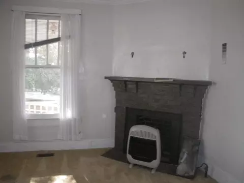 720 E Main St, Washington, NC 27889 photo 9