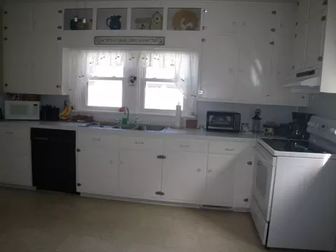 208 E 11th St, Washington, NC 27889 photo 9