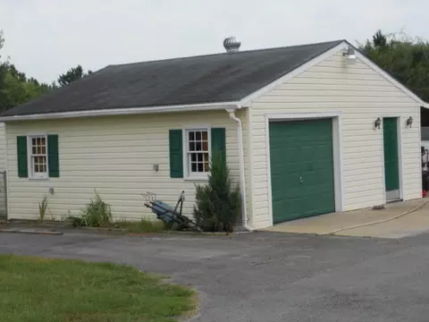 240 Singleton Rd, Washington, NC 27889 photo 3