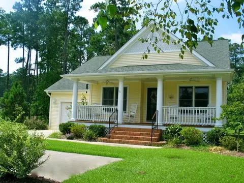 107 Ridge Rd, Chocowinity, NC 27817 photo 1