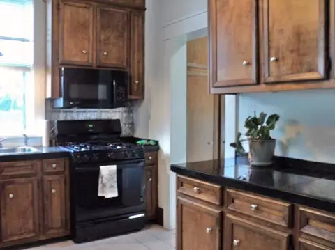 623 E Main St, Washington, NC 27889 photo 6