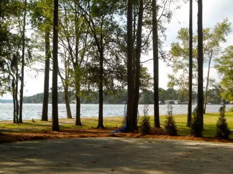 129 Riverview Dr, Washington, NC 27889 photo 23