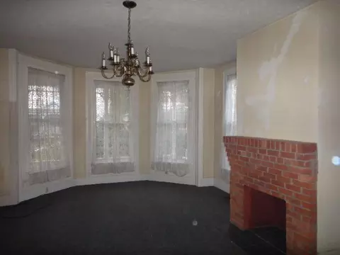 227 E 2nd St, Washington, NC 27889 photo 2