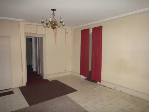 227 E 2nd St, Washington, NC 27889 photo 4