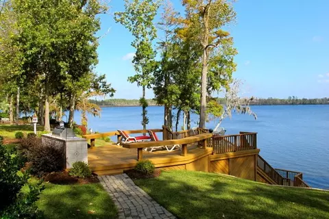 131 Pamlico Ln, Chocowinity, NC 27817 photo 3