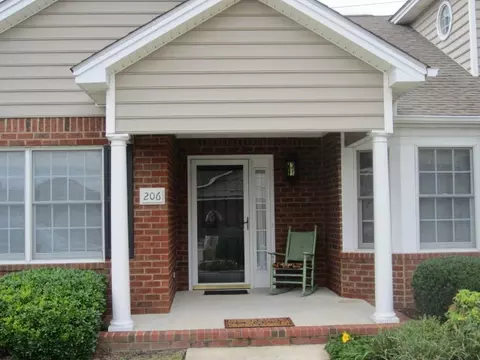 206 Willows Ct, Washington, NC 27889 photo 1