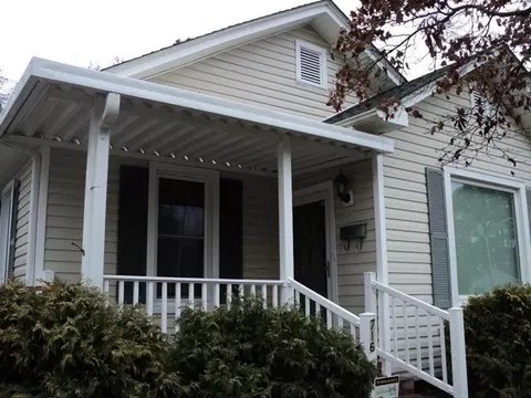 716 E 8th St, Washington, NC 27889 photo 2