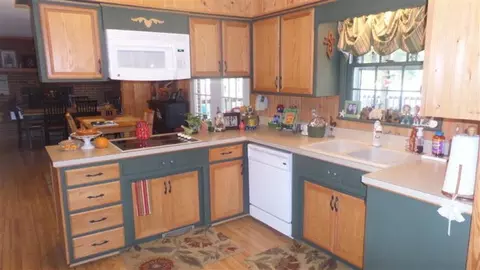 1379 Bergin Rd, Aurora, NC 27806 photo 3