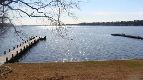 403 Handys Point Ln, Bath, NC 27808 photo 5
