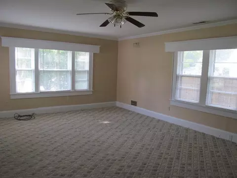 206 E 11th St, Washington, NC 27889 photo 3