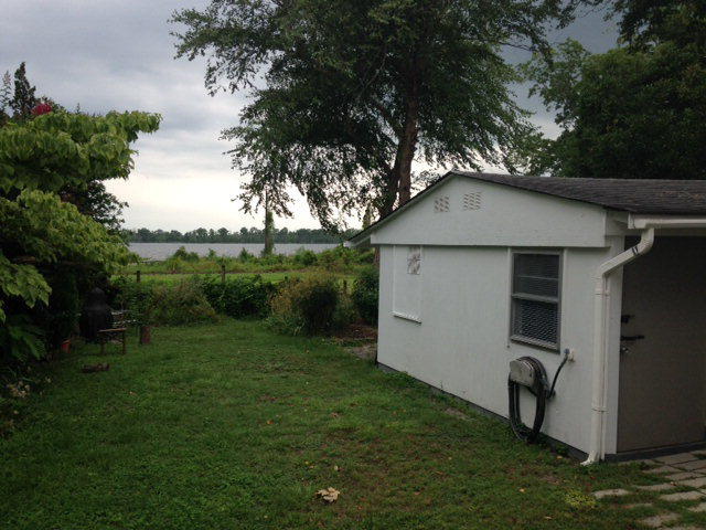 704 E Main St, Washington, NC 27889 photo 2
