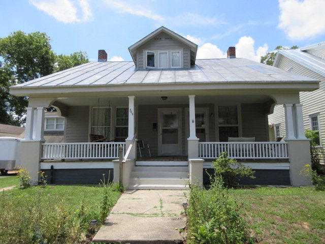 704 E Main St, Washington, NC 27889 photo 1