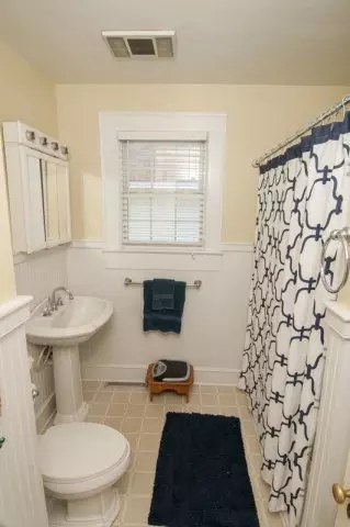 113 E 12th St, Washington, NC 27889 photo 2