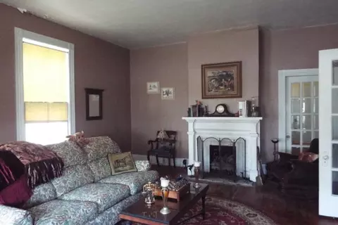 231 E Main St, Washington, NC 27889 photo 6