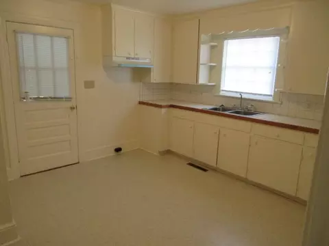 111 E 15th St, Washington, NC 27889 photo 8
