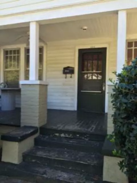 311 E Main St, Williamston, NC 27892 photo 2