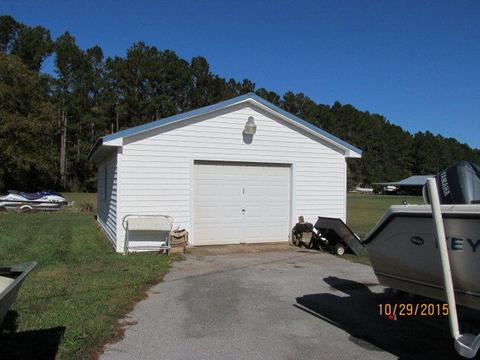 616 Walker Rd, Aurora, NC 27806 photo 2