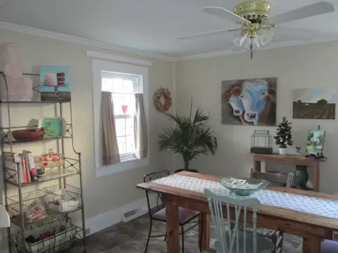 409 E Main St, Washington, NC 27889 photo 18