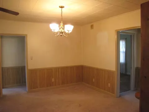 335 E 13th St, Washington, NC 27889 photo 3