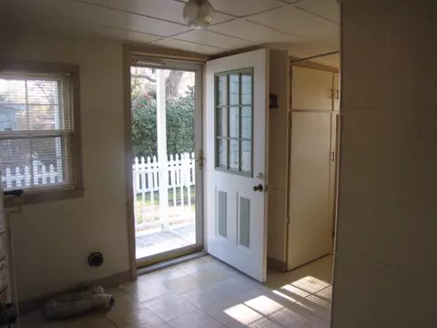 335 E 13th St, Washington, NC 27889 photo 8