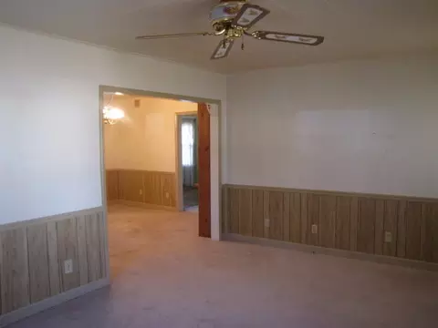 335 E 13th St, Washington, NC 27889 photo 2