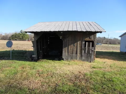 710 White Post Rd, Bath, NC 27808 photo 3