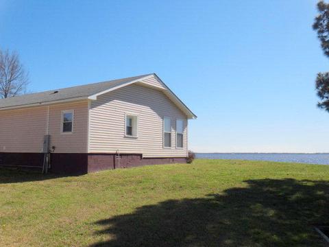 858 Ross Rd, Bath, NC 27808 photo 2