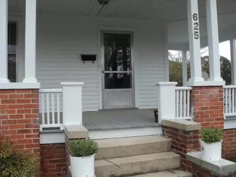 625 E 2nd St, Washington, NC 27889 photo 2