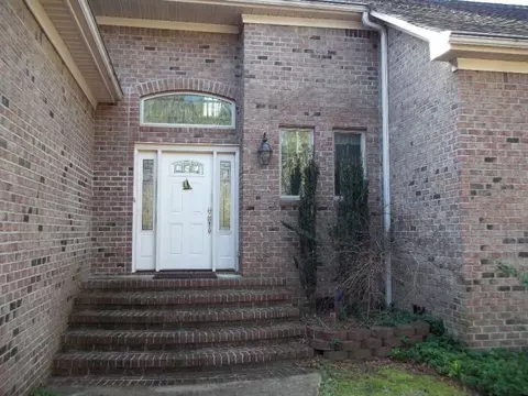 103 Riverview Dr, Washington, NC 27889 photo 2