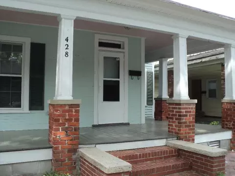 428 E 2nd St, Washington, NC 27889 photo 2