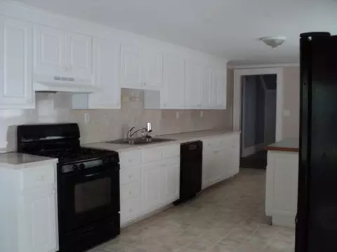 428 E 2nd St, Washington, NC 27889 photo 5