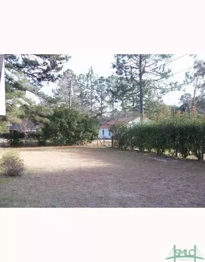 117 Laberta Cir, Springfield, GA 31329 photo 2