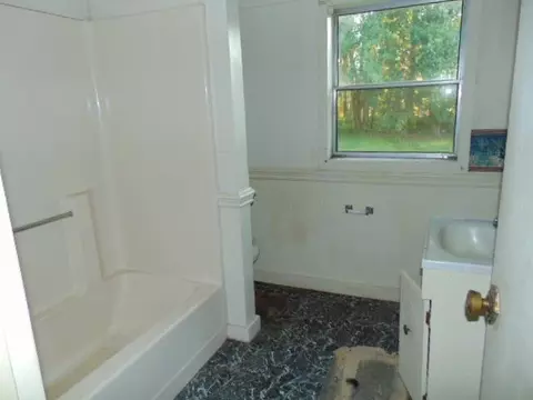 464 Thunder Swamp Rd, Mount Olive, NC 28365 photo 6