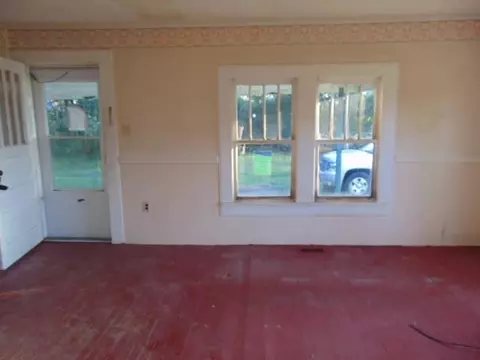 464 Thunder Swamp Rd, Mount Olive, NC 28365 photo 8