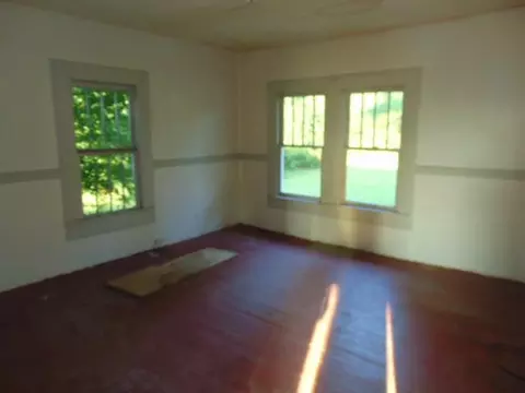 464 Thunder Swamp Rd, Mount Olive, NC 28365 photo 9