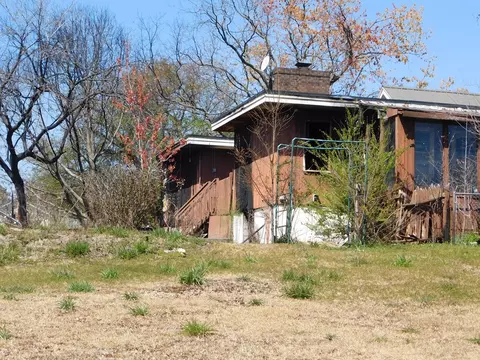 110 Allison Dr, Dudley, NC 28333 photo 4