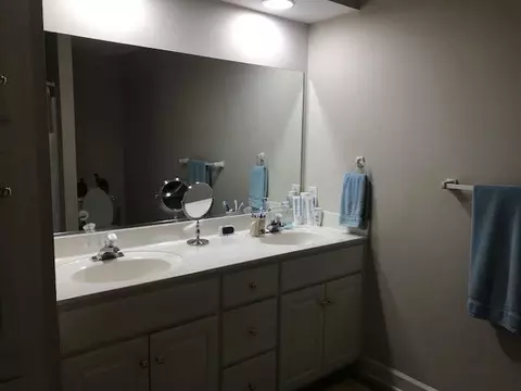 706 Steele St, Mount Olive, NC 28365 photo 9