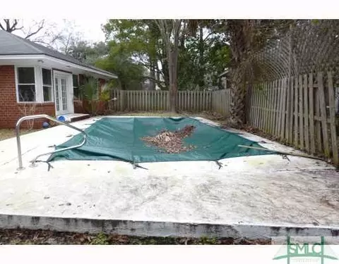 401 E 60th St, Savannah, GA 31405 photo 3