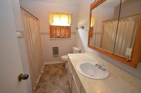 107 Rex Ct, Dudley, NC 28333 photo 9