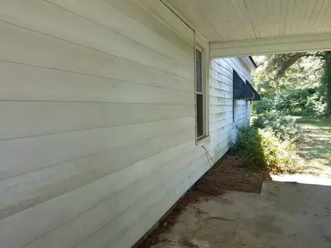 106 Williamson St, Mount Olive, NC 28365 photo 2