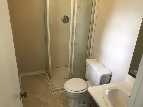 207 Deen St, Mount Olive, NC 28365 photo 7