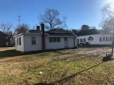 311 Second, Kenly, NC 27542 photo 5
