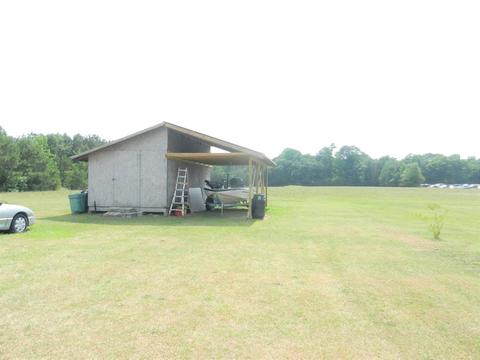 2210 Grantham School Rd, Mount Olive, NC 28365 photo 4