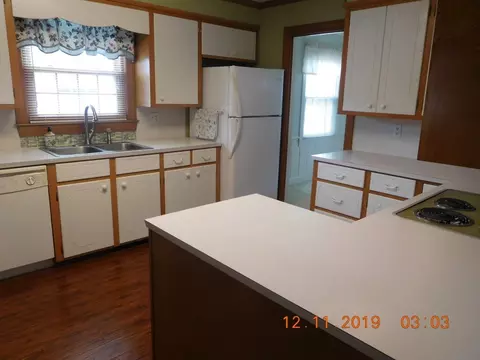 700 Main St, Mount Olive, NC 28365 photo 11