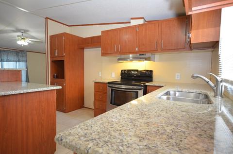 908 Center St, Mount Olive, NC 28365 photo 6